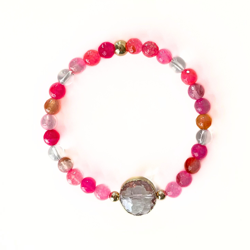 Pink agate beaded bracelet with crystal bead.