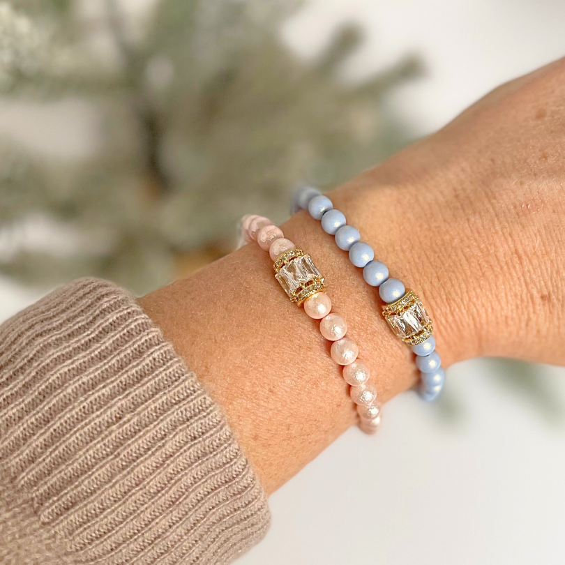 Blue and pink shell pearl bracelets with gold crystal charm